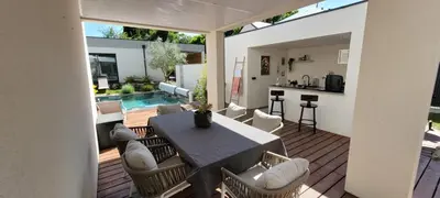 Piscine de l'établissement Maison 10 personnes 24h du Mans ou située à proximité