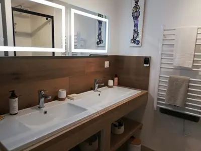 Salle de bains dans l'établissement La Croix Perette