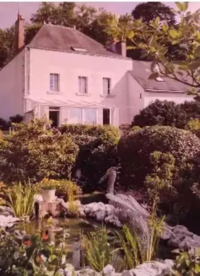 Jardin de l'établissement Spacieuse maison familiale à Chaumont-sur-Loire avec jardin