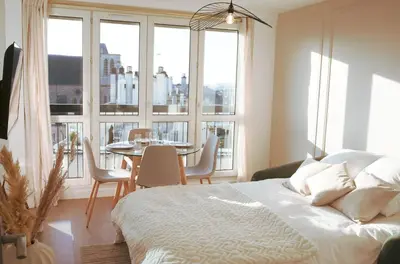 Coin salon dans l'établissement Appartement cosy avec vue dégagée, Centre du Mans