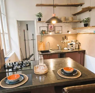 Cuisine ou kitchenette dans l'établissement ZenColbert - T3 - Cathedrale - Wifi - TV
