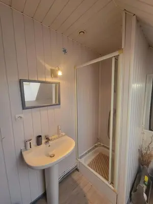 Salle de bains dans l'établissement Séjour à la Grande Poterie