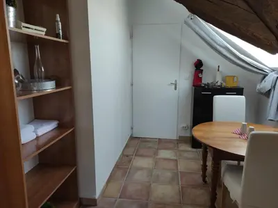 Cuisine ou kitchenette dans l'établissement La Niverdière