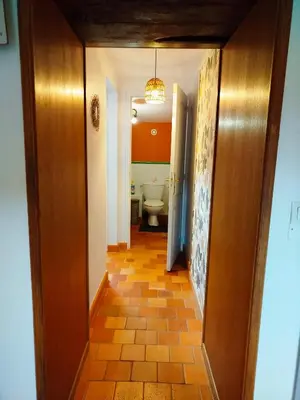 Salle de bains dans l'établissement Layon cottage with shared pool