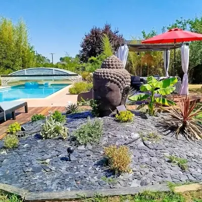 Layon cottage with shared pool