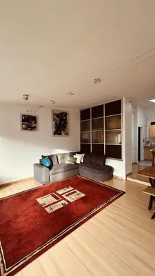Coin salon dans l'établissement Large bright apartment Downtown Station 5 min away