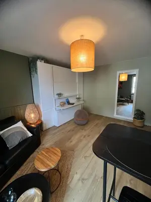 Cuisine ou kitchenette dans l'établissement Studio au pied du Vieux-Mans