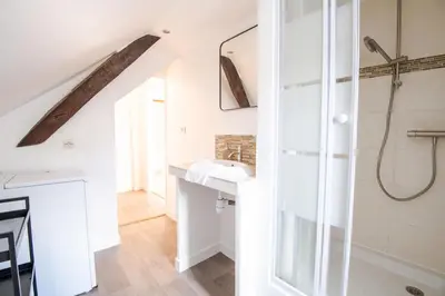 Salle de bains dans l'établissement Le Quai des Marais - Coeur d'Amboise