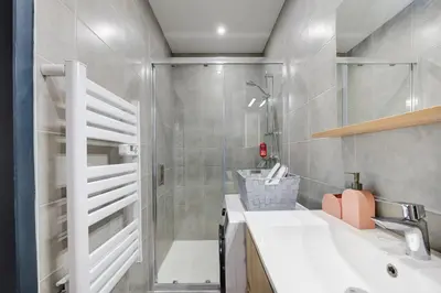 Salle de bains dans l'établissement Le Sésame