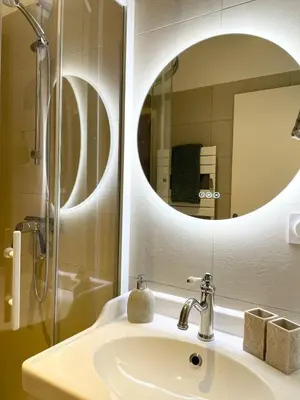 Salle de bains dans l'établissement Poésie de Loire
