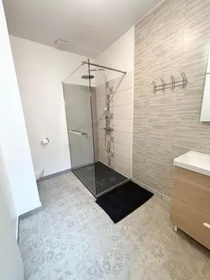 Salle de bains dans l'établissement Chambre d'hôte à la campagne