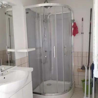 Salle de bains dans l'établissement L etoile bleue