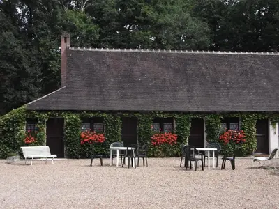 Jardin de l'établissement Auberge Marcheroux