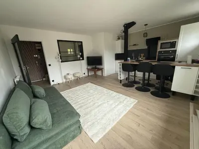 Cuisine ou kitchenette dans l'établissement Appartement 24h - Le Mans