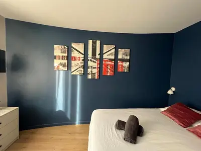 Un ou plusieurs lits dans un hébergement de l'établissement Studio Londres super cosy I rénové fin 2025 I parking gratuit