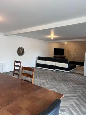 Télévision ou salle de divertissement dans l'établissement Maison Isabella 3