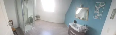 Salle de bains dans l'établissement Chez Jackymartine