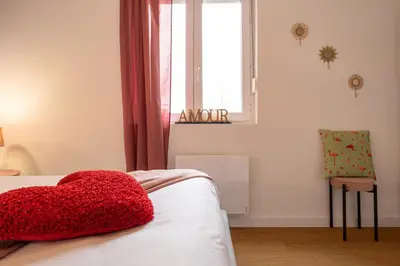 Un ou plusieurs lits dans un hébergement de l'établissement 303 Chanzy - Suite Eden - T1 Chic & Spacieux