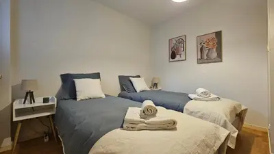 Un ou plusieurs lits dans un hébergement de l'établissement La Bretonnerie Private parking, 2 bedrooms, 4 people