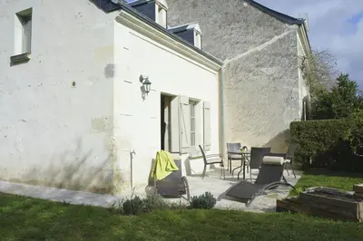 Coin salon dans l'établissement L'Abeille bleue