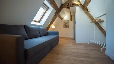 Coin salon dans l'établissement La Maison 1789 - Esprit de famille