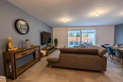 Coin salon dans l'établissement 4 Bis - Maison moderne cozy avec extérieur