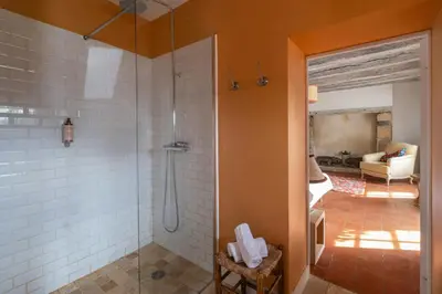Plan de l'établissement Restored Farmhouse Near Touraine Châteaux