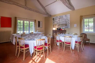 Plan de l'établissement Restored Farmhouse Near Touraine Châteaux