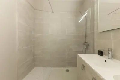 Salle de bains dans l'établissement Le Tailly - 4 people - Station - City center
