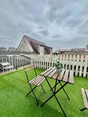 Plan de l'établissement Studio Madrid - Cocon lumineux avec Terrasse en Centre-ville I Rénové 2026