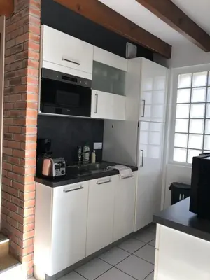 Cuisine ou kitchenette dans l'établissement GITE L'ESCALE à FONTEVRAUD