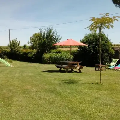 Gîte 5 personnes au calme avec jardin