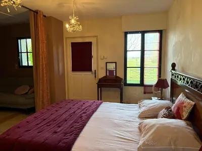 Un ou plusieurs lits dans un hébergement de l'établissement Le cocon en Sologne, Châteaux, Zoo de Beauval, Piscine, WIFI, 2 chambres, 3 lits, 2 sdb