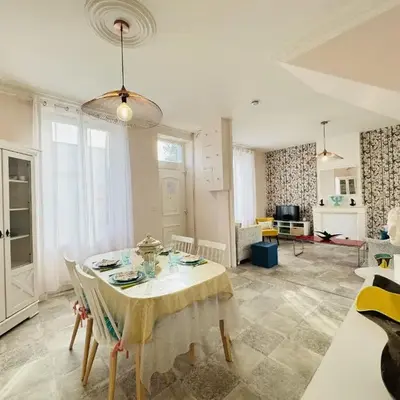 La Maison de Mahon - Jaures - Tramway - 4p