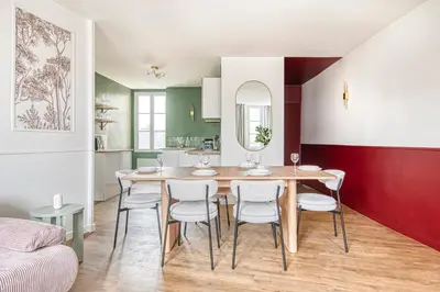 Cuisine ou kitchenette dans l'établissement L'Anjou - 6 prs - Centre Ville - Loire
