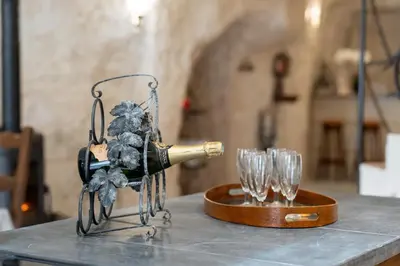 Boissons dans l'établissement Maison troglodyte de luxe 10 pers proche Amboise