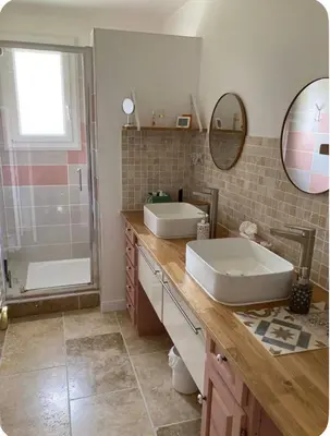 Salle de bains dans l'établissement Chambre à louer 24h Le Mans
