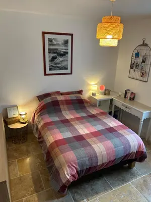 Un ou plusieurs lits dans un hébergement de l'établissement Chambre à louer 24h Le Mans
