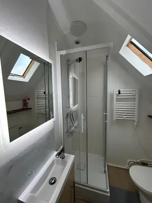 Salle de bains dans l'établissement Small cocoon in Tours - 2 min de la gare de Tours