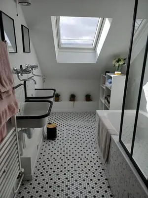 Cuisine ou kitchenette dans l'établissement Maison conviviale terrasse & parking - 24H du Mans