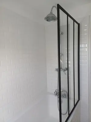 Salle de bains dans l'établissement Maison conviviale terrasse & parking - 24H du Mans