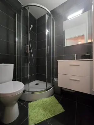 Salle de bains dans l'établissement L'oasis urbaine 2 – Centre-ville – Wi-Fi