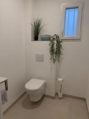 Salle de bains dans l'établissement La Libellule Bleue