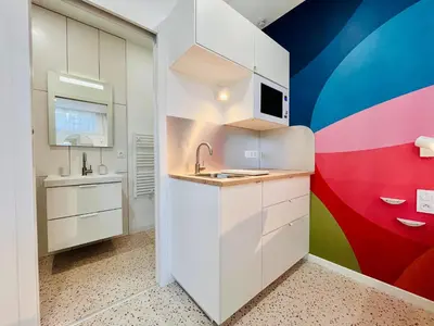 Cuisine ou kitchenette dans l'établissement Studio central face Loire et Château le 4-3