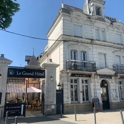 Logis Le Grand Hotel