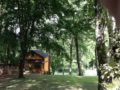 Jardin de l'établissement Le Clos de Mesvres