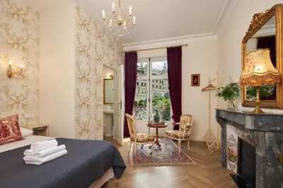 Coin salon dans l'établissement Hôtel De France Et De Guise - 1891