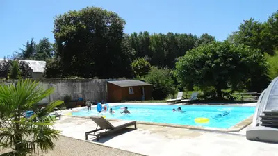 Piscine de l'établissement Moulin de reigner ou située à proximité