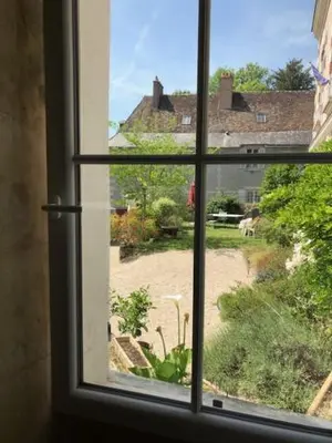 Jardin de l'établissement Les Troglos de la Tufolière