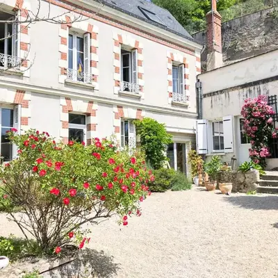 Les Troglos de la Tufolière